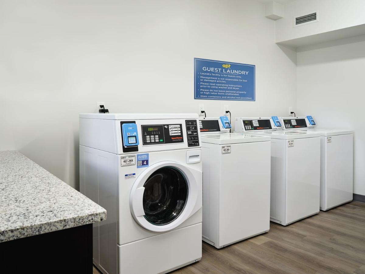 Live Oak Stayapt Suites San Antonio-Randolph מראה חיצוני תמונה